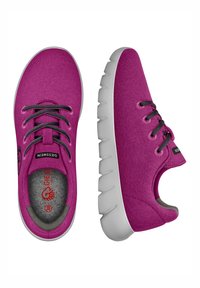 Giesswein Trainers - purple