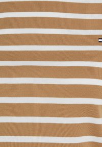 Tommy Hilfiger NEW CODY SLIM BOAT - Langarmshirt - khaki