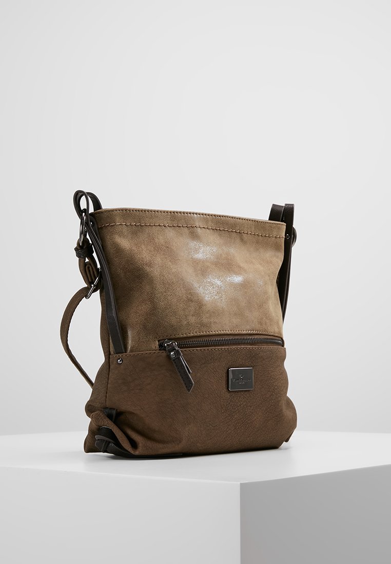 TOM TAILOR ELIN CROSS BAG Skulderveske taupe Zalando.no TOM TAILOR ELIN Skulderveske beige Zalando.no