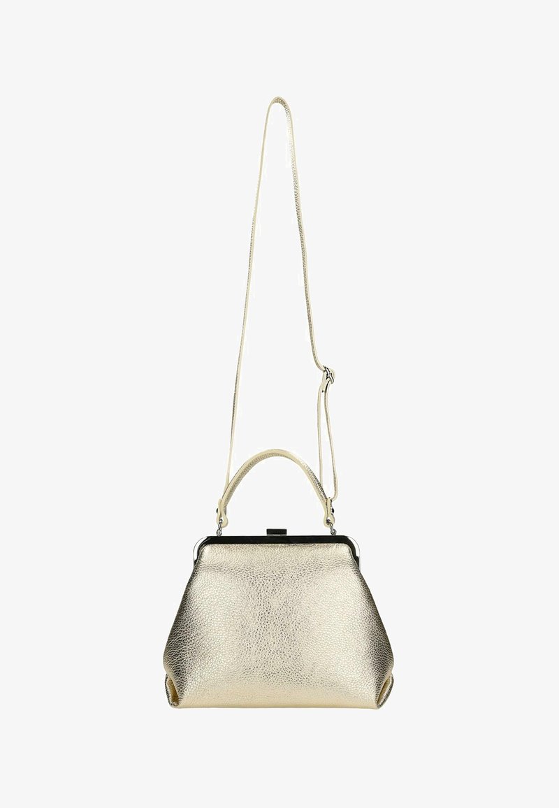 Złota metaliczna torebka o teksturowanym wykończeniu, w strukturalnym kształcie, z górnym uchwytem i odpinanym paskiem dla większej wszechstronności.