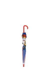 De gesloten paraplu van een kind met een rode gebogen handgreep en een cartoonfiguurontwerp op het doek.