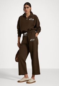 Polo Ralph Lauren LOGO FLEECE WIDE LEG SWEATPANT - Treniņtērpa apakšdaļas - court brown