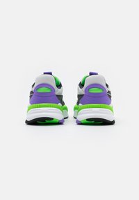 Puma Sneakers - neon green