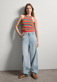 Stefanel Top - sky blue red