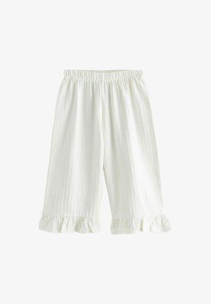 Bijele pamučne kratke hlače s elastičnim pojasom i naboranim rubovima, s diskretnom teksturom uspravnih pruga.