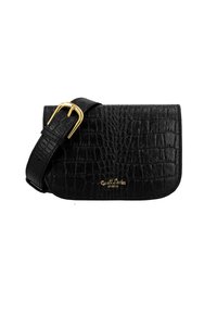Bolso de mano negro de imitación de piel de cocodrilo con forma curva, hardware dorado y correa ajustable. Cuenta con detalle de logo en relieve.