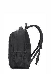 Zaino nero con un tessuto testurizzato e durevole. Le caratteristiche includono scomparti con cerniera, spallacci imbottiti e tasche laterali elastiche per riporre gli oggetti.