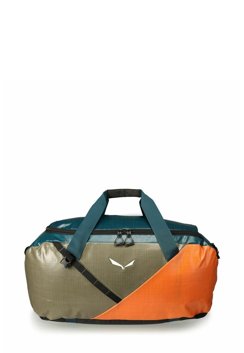 Borsa a duffel con pannelli in teal, grigio e arancione, cerniera nera, manici doppi e tracolla, posizionata su uno sfondo bianco.
