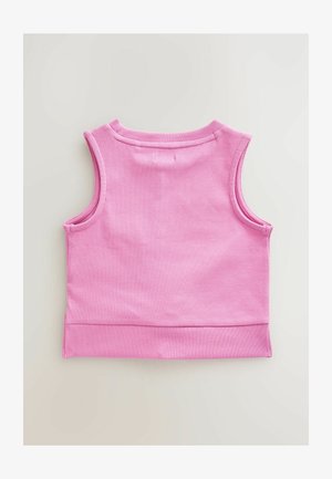 Pielāgota rozā bez piedurknēm augšdaļa, izgatavota no ribota auduma, ar apaļu kakla izgriezumu un tīru apakšmalu ar smalkām dūriena detaļām.