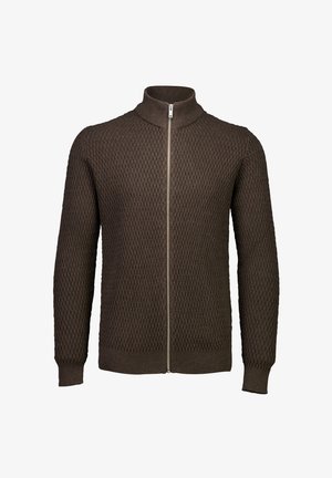 Brun strikket sweater med høj krave og fuld frontlynlås. Har et tekstureret diamantmønster samt ribbede manchetter og kant.