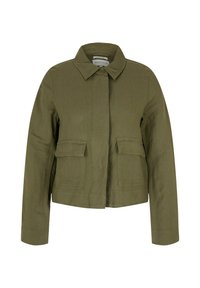 Giacca in cotone verde oliva con collo, chiusura frontale a bottoni e due grandi tasche a toppa sul petto.