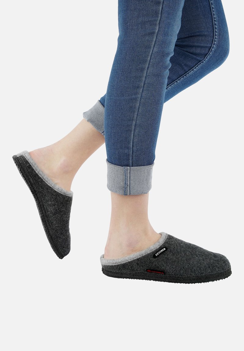 Warme pantoffels voor heren - Cadeau voor Opa.nl Warme pantoffels voor heren - Cadeau voor Opa.nl