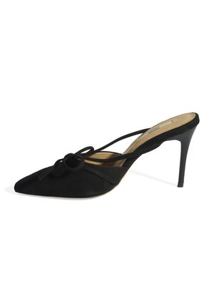 Zwarte suède hoge hak muiltjes met een spitse neus en slingback ontwerp. Bevat een decoratieve knoop en fijne kruislings detail. 