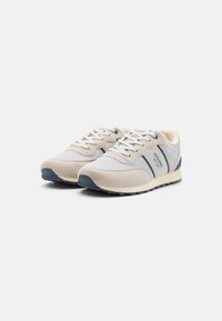 Jack & Jones JFWSPIRIT RUNNER - Sportcipő - moonbeam