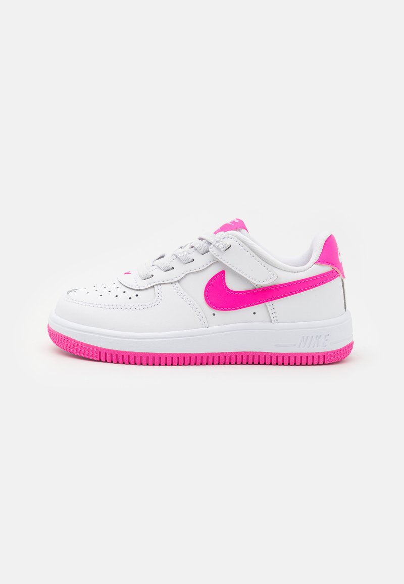 Nike Sportswear FORCE 1 LOW EASYON - Tossud - white/laser fuchsia
