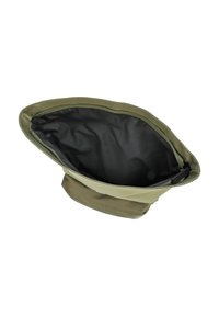 Borsa a tracolla in tessuto verde con una ampia apertura, rivestimento interno nero e chiusura con zip. Tessuto morbido con una leggera lucentezza; design pieghevole.