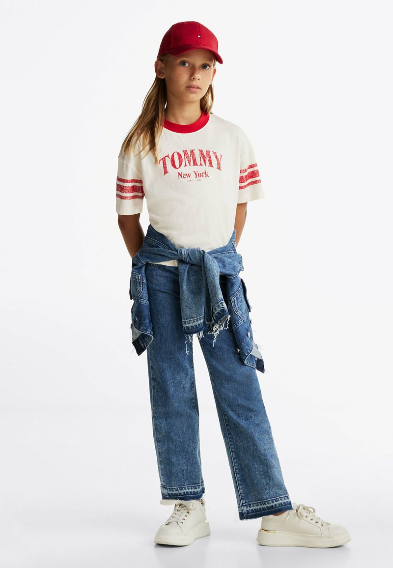 Tommy Hilfiger COLOUR BLOCKED CREW NECK - T-shirt con stampa - ancient white