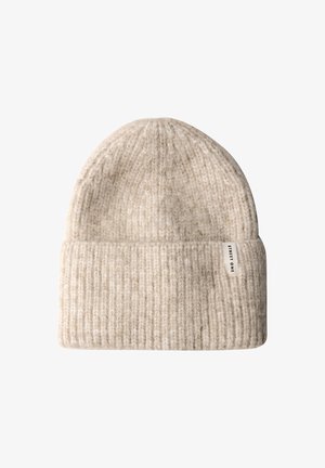 Neulottu pipo vaaleassa beigeissä, jossa on ribbikuvio ja käännettävä reunus. Mukana on pieni merkkilappu toisella puolella.