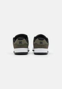 DC Shoes CENTRAL - Sapatilhas - olive night