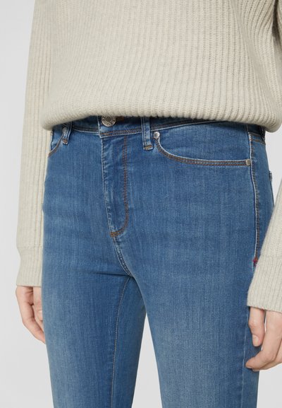Tomorrow ALBERT FLARE - Calças de ganga bootcut - florence
