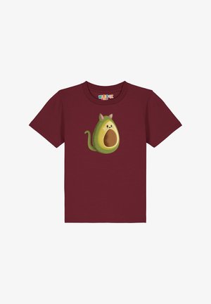 Bordeauxrotes T-Shirt mit kurzen Ärmeln, das eine grüne Avocado mit Katzenohren und einem braunen inneren Kern zeigt. Weicher Stoff, lässiges Design.