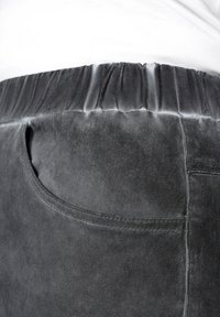 MIAMODA Teplákové kalhoty - gray denim