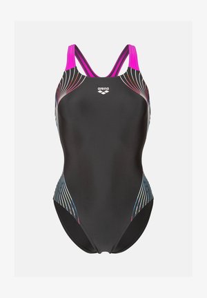 Schwarzer Einteiler mit rosa Trägern und geschwungenen mehrfarbigen Streifenmustern an den Seiten, mit dem Arena-Logo auf der Brust.