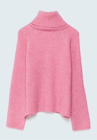 Pull côtelé rose à col montant, manches longues et silhouette légèrement courte. Texture douce avec de subtiles variations de couleur.