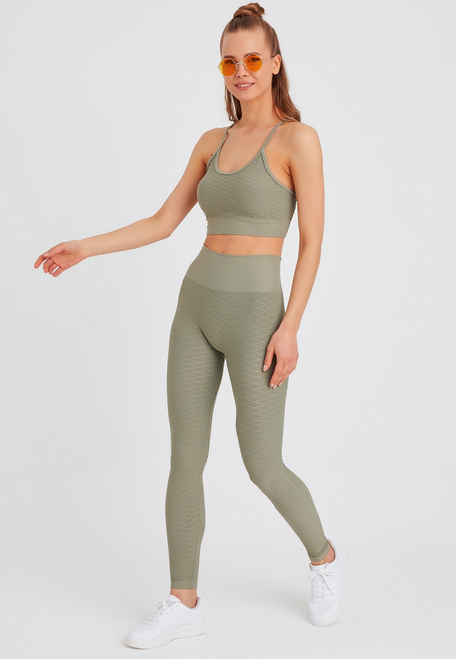 Leif Nelson SEAMLESS SPORT - Leggings - khaki/cachi - Zalando.it