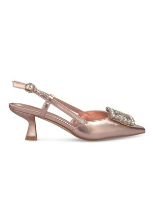 Slingback high-heeled shoe in metallic rose gold. Features pointed toe, a decorative jewel accent, and a slender heel. Smooth texture.