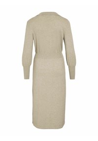 Beige lange mouwen jurk met een kraaghalslijn, elastische taille en manchet mouwen, gemaakt van zachte stof met een gladde textuur.