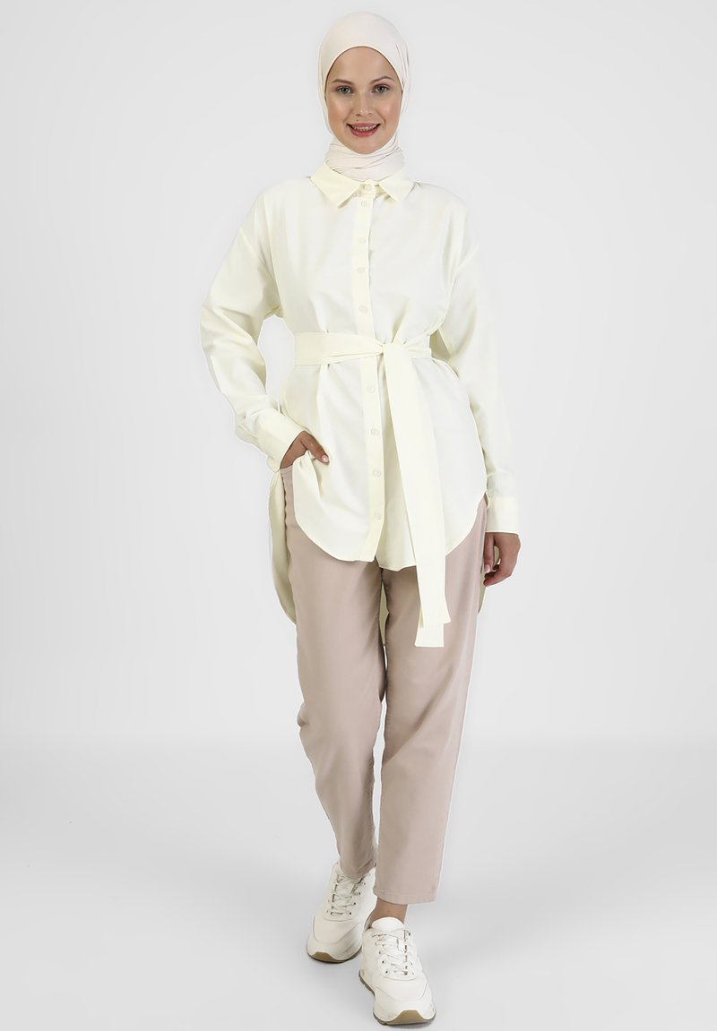 Modanisa Overhemdblouse graniet