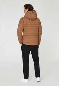 Sail Racing HOOD SPRAY - Dunjacka - dk sand