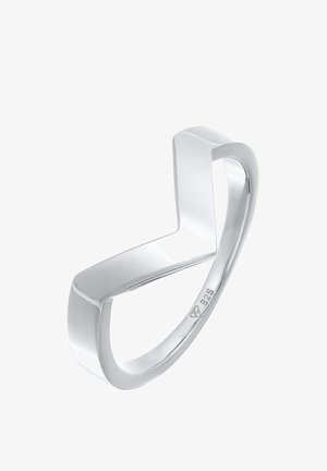 Strieborný prsteň s moderným geometrickým dizajnom, s otvoreným tvarom a hladkým lešteným povrchom. Označený 925 pre striebro.