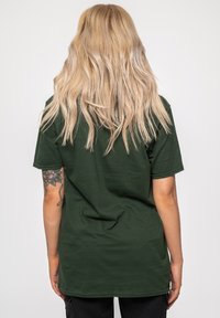 Paradiso Clothing BLUR PARKLIFE BEERMAT UNISEX - Print T-shirt - green