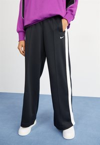 Nike Sportswear - PANT - Pantaloni de trening - black/white Imagine miniatură 1