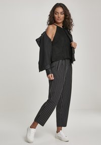 Urban Classics LADIES PEACHED RIB NECKHOLDER TANK - Bluză - black