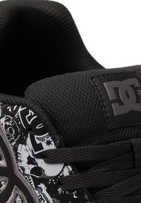 DC Shoes GAVELER - Sportovní boty - bdp black dk grey print