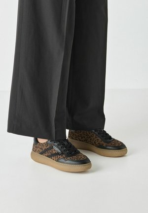 Tamaris Trainers - leopard comb