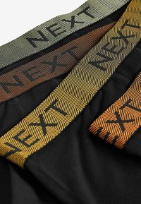 Next 4 PACK - Apakšbikses - black metallic zig zag waistband