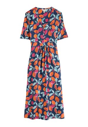 Vestido floral en azul marino con patrones de hojas naranjas y rosas. Escote en V, mangas cortas y cintura fruncida para un ajuste holgado. Fabricado en tejido suave.