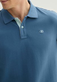 TOM TAILOR BASIC WITH CONTRAST - Polo marškinėliai - nighttime blue
