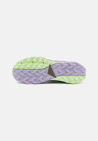 Nike Performance REACT WILDHORSE 8 - Scarpe da trail running - light iron ore/anthracite/lilac bloom/med olive/vapor green