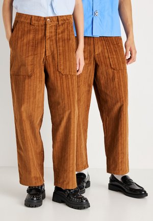 CAMERON TROUSERS UNISEX - Hlače - brown