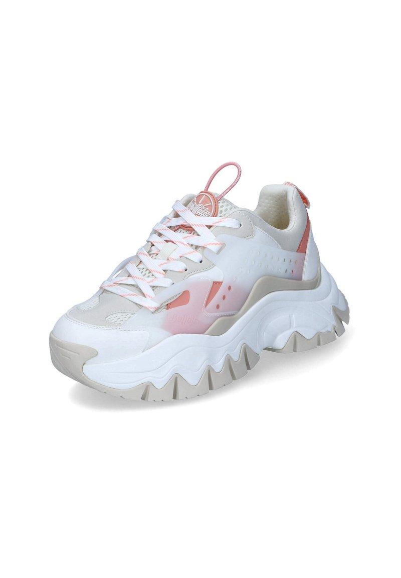 Valge ja heleroosa spordijalats, millel on võrkmaterjalist ja sünteetilisest ülastruktuurist pealispind, paks tekstuuriga tald, ümar varvas ning kontrastsed paelad ja aktsendid.