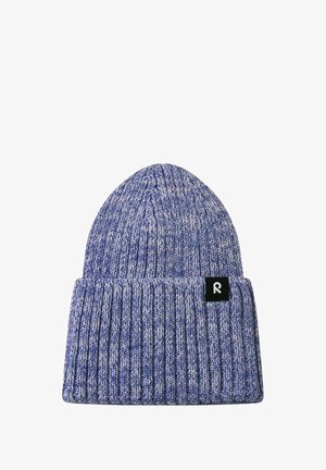 Knit beanie in mixed light purple tones, featuring a ribbed texture and an accent black label with a white letter "R" on the front.