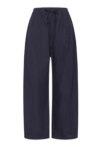 Granatowe spodnie o szerokich nogawkach wykonane z lekkiego materiału, z elastycznym pasem i sznurkiem do regulacji. Posiadają boczne kieszenie i gładką teksturę.