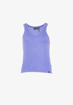 Top in lilla realizzato in tessuto a costine. Ha un collo rotondo e spalline larghe. Presenta un piccolo logo sull'orlo.