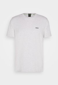 T-shirt gris clair à manches courtes avec col rond et petit logo noir BOSS sur la poitrine gauche.