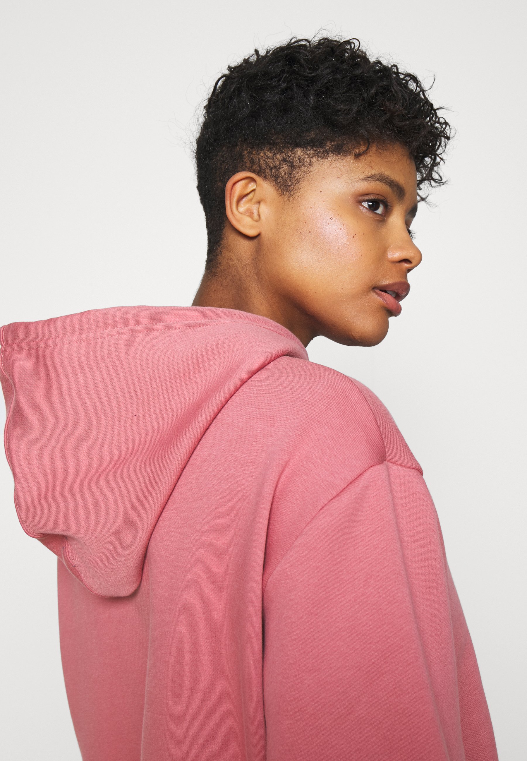 maroon pink sweatshirt